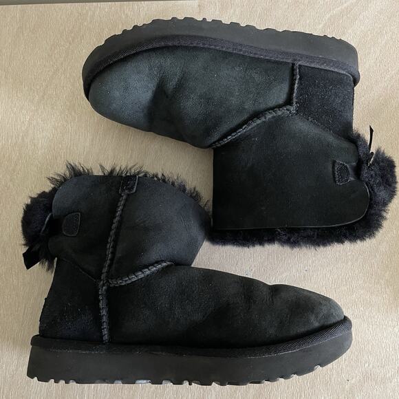 UGG Mini Bailey Bow Boots - Picture 8 of 12
